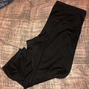 Black Crop Champion Leggings